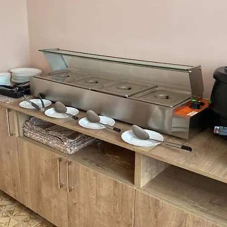 Hotel едельвейс *