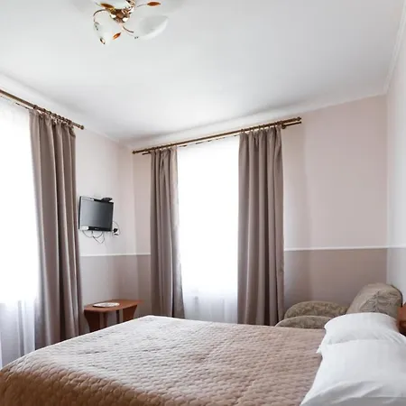 Готель Едельвейс