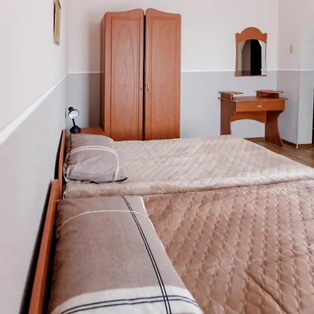 Готель Едельвейс Hotel *